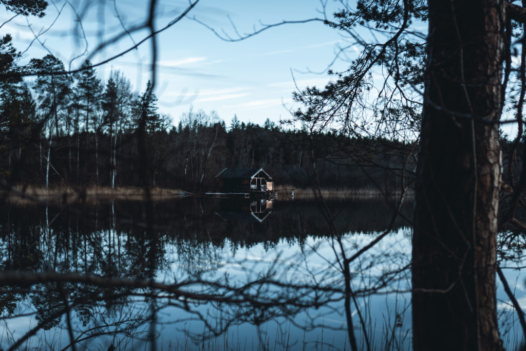 Wanderung Osterseen: Hütte am See